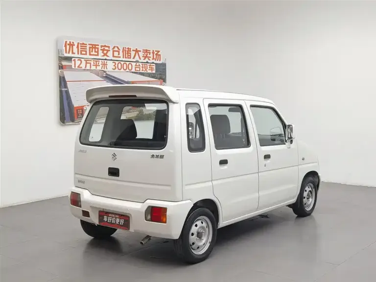 Suzuki Beidouxing 北斗星 2012款 创业版 1.0 L 手动超越型