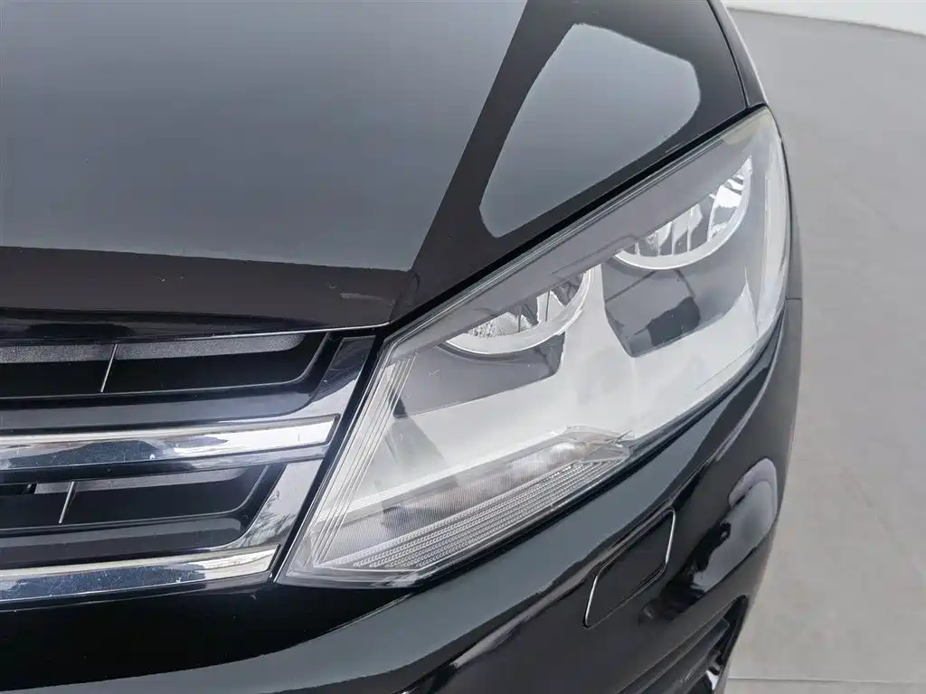 Touareg 3.0 TSI Standard Config