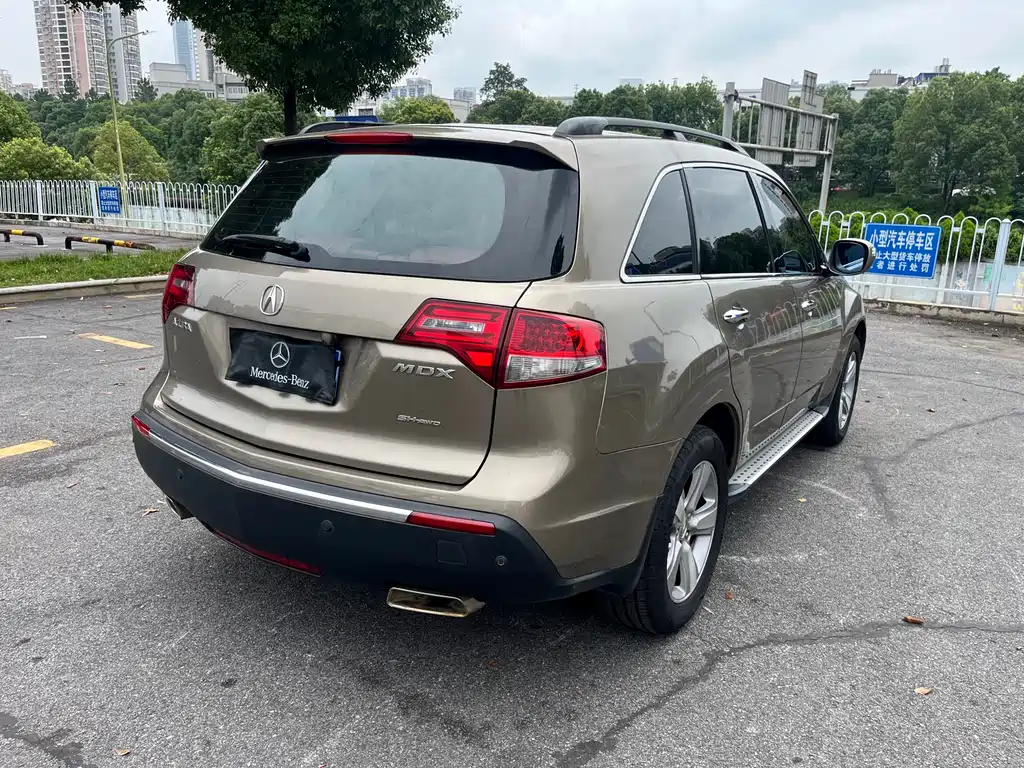 Acura MDX 讴歌MDX 2010款 3.7 标准豪华运动版