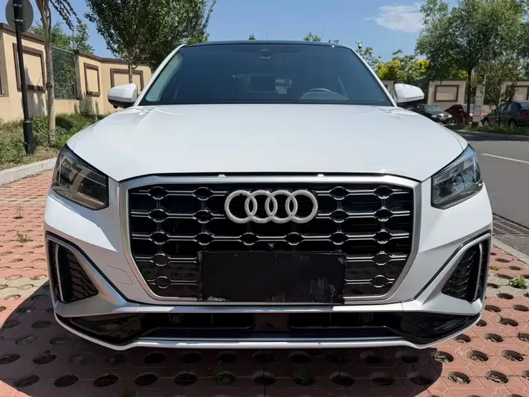 Audi Q2 L 35 TFSI Fashion Dynamic