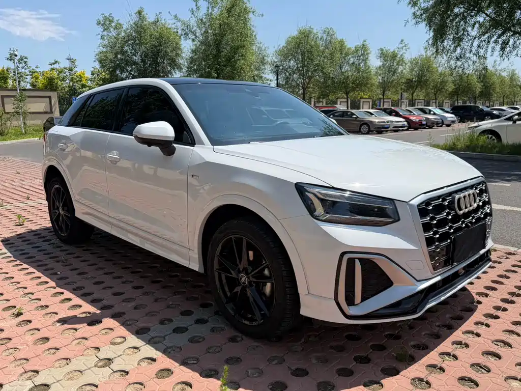 Audi Q2 L 35 TFSI Fashion Dynamic