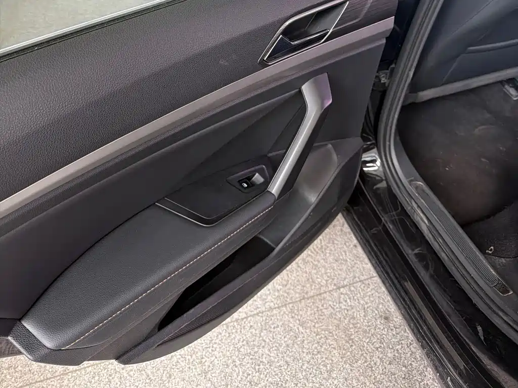 Lavida 1.5 L Auto Comfort CN-VI