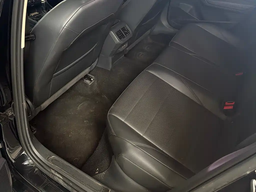 Lavida 1.5 L Auto Comfort CN-VI