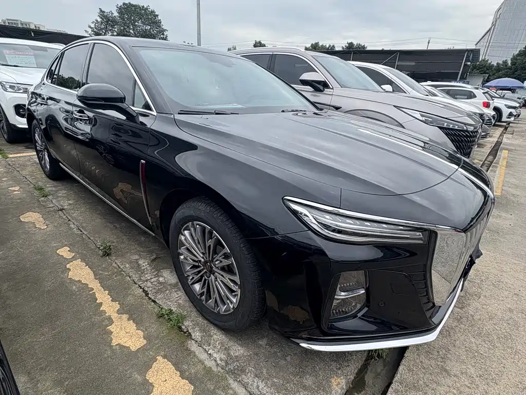Hongqi H5 1.5 T DCT Connected Flagship Joy
