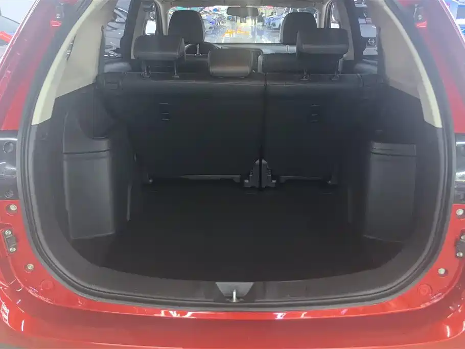 Outlander 2.0 L 2 WD Glory 5-seat