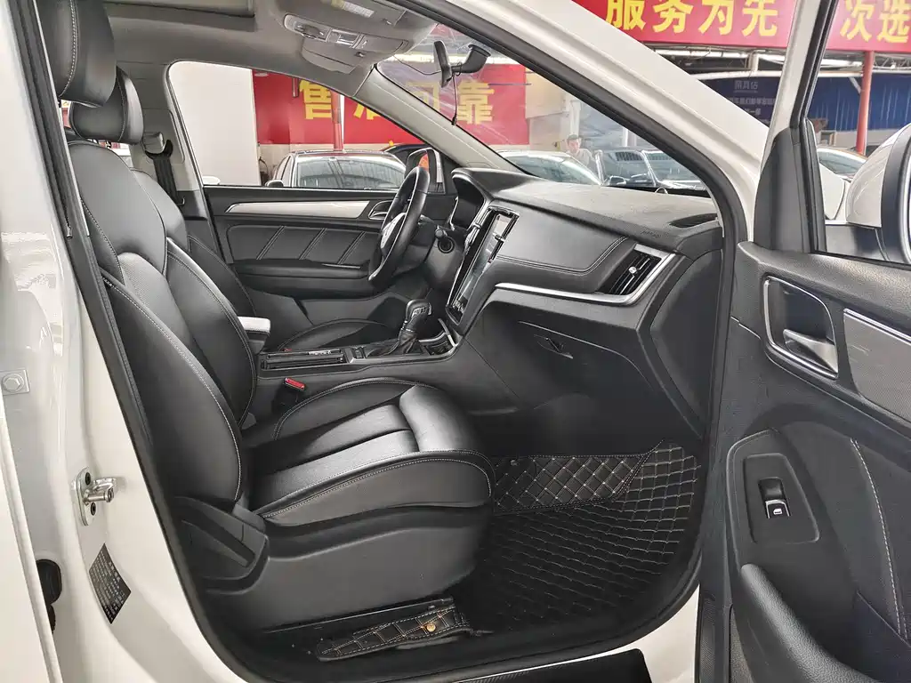 Roewe RX5 20 T Auto 4 G Connected Transcend Flagship