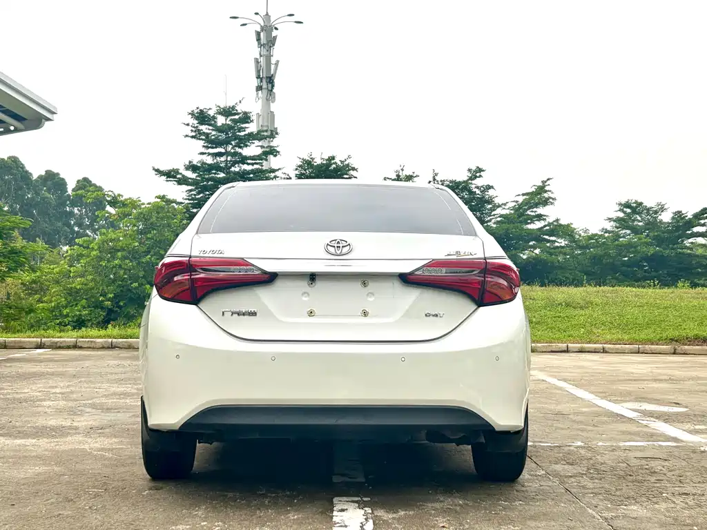Levin Facelift 185 T CVT Elite CN-V