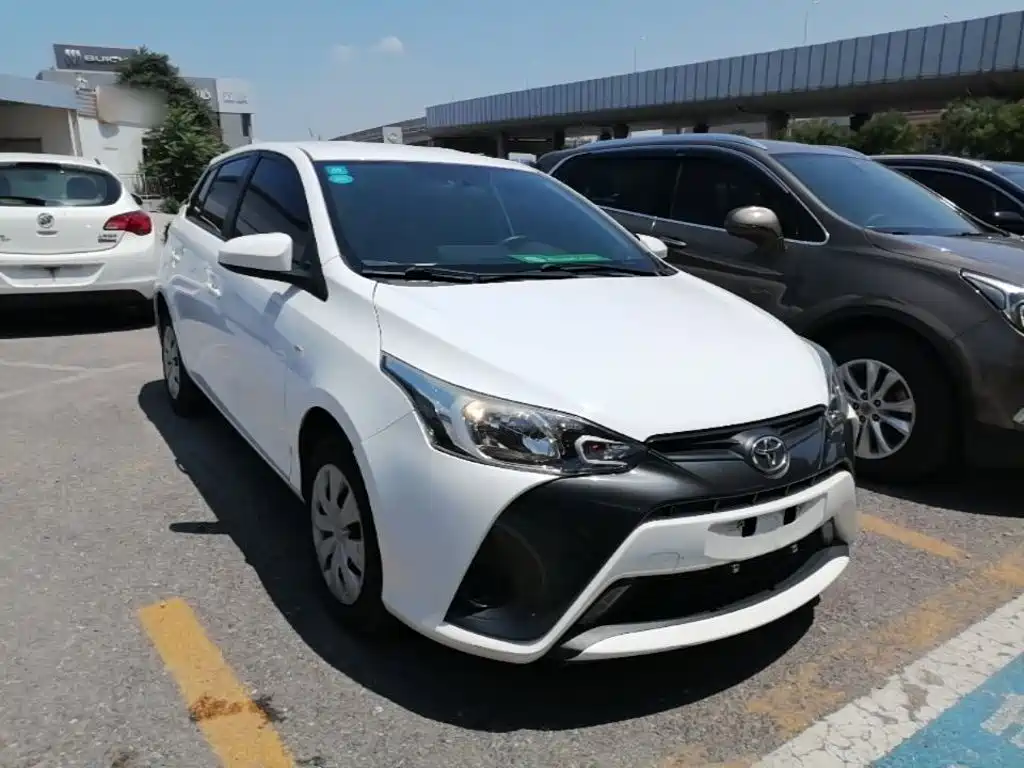 YARiS L Zhixuan Facelift 1.5 E CVT Charm Motion