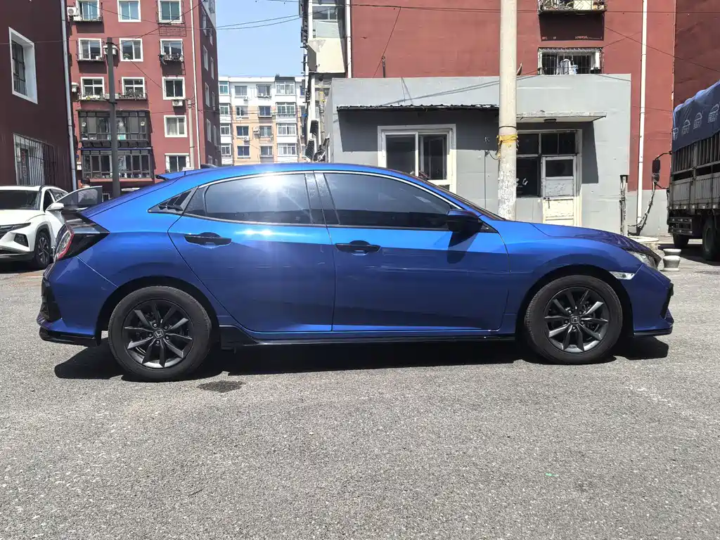 Civic HATCHBACK 220 TURBO CVT New Sharp Control