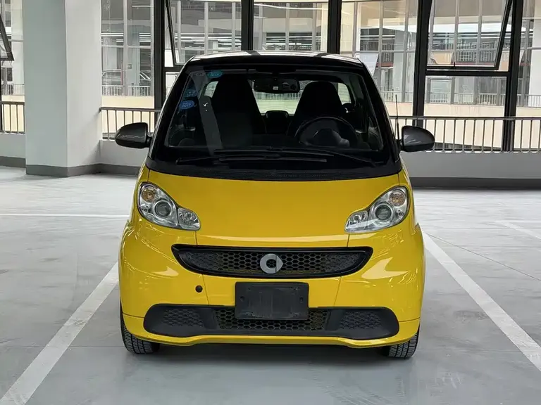 smart fortwo smart fortwo 2014款 1.0 MHD 硬顶城市光波激情版
