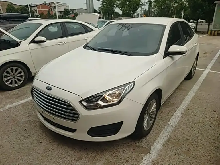 Ford Escort Facelift 1.5 L Auto Comfort