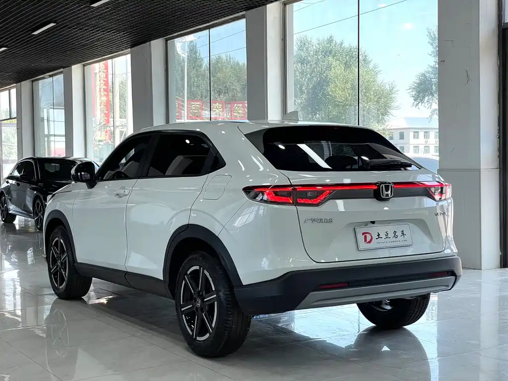 Vezel 1.5 L CVT Tech
