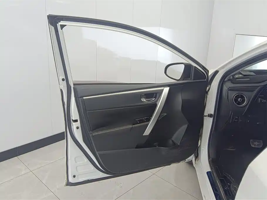 Corolla Facelift 1.2 T S-CVT GL-i