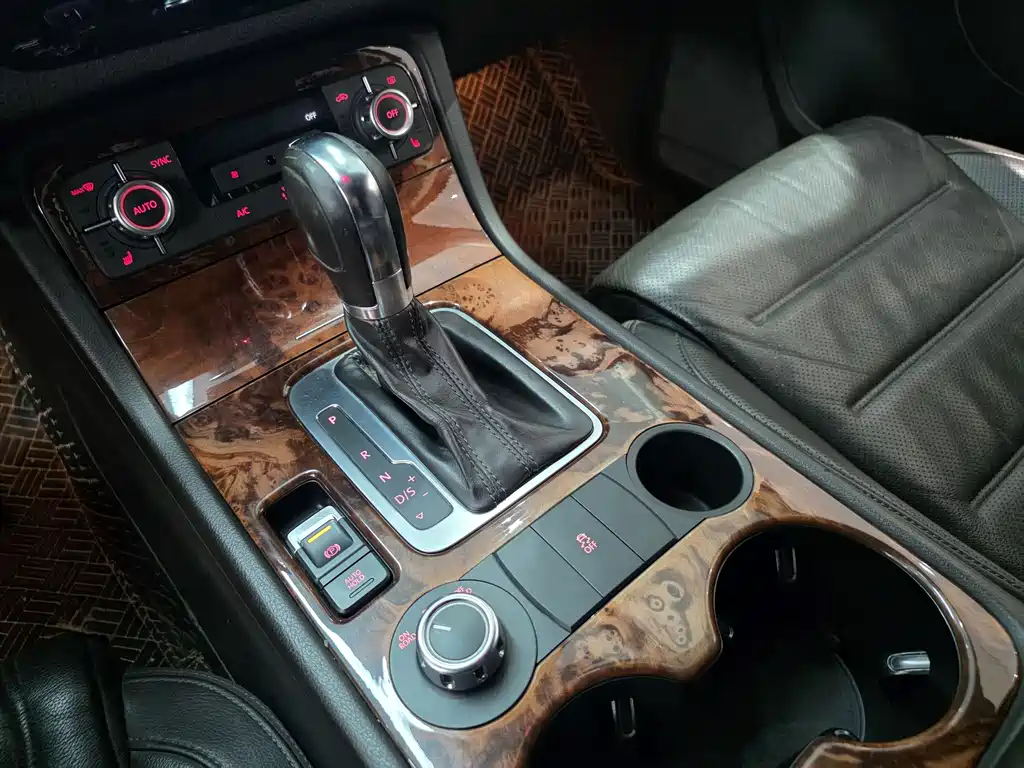 Touareg 3.0 TSI Standard Config