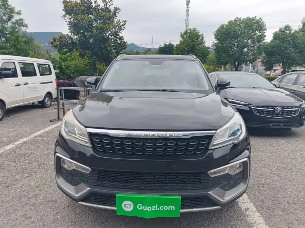 Leopaard CS9 1.5 L CVT Comfort