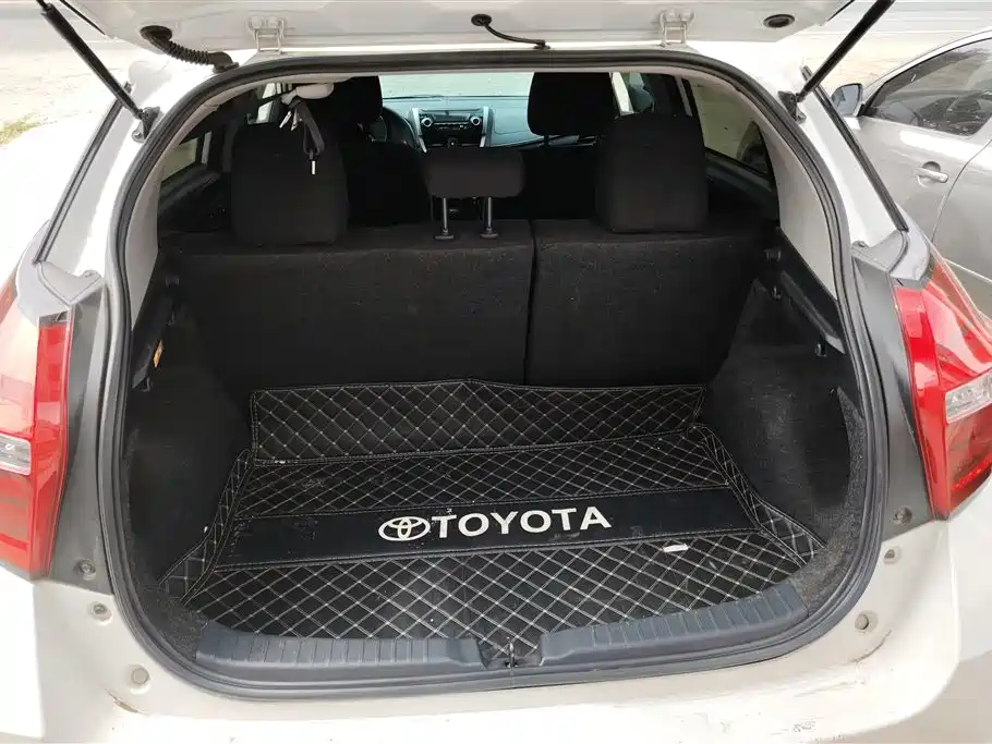 YARiS L Zhixuan Facelift 1.5 E CVT Charm Motion