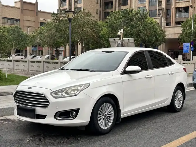 Ford Escort 1.5 L Auto Comfort