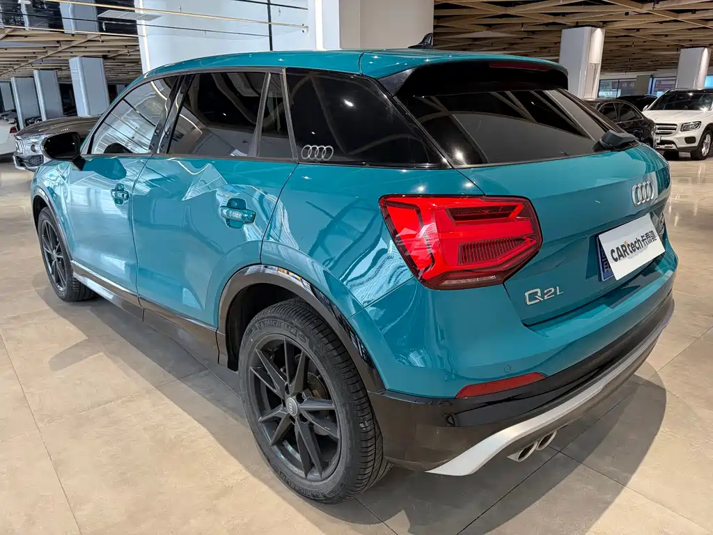 Audi Q2 L 35 TFSI Progressive Dynamic