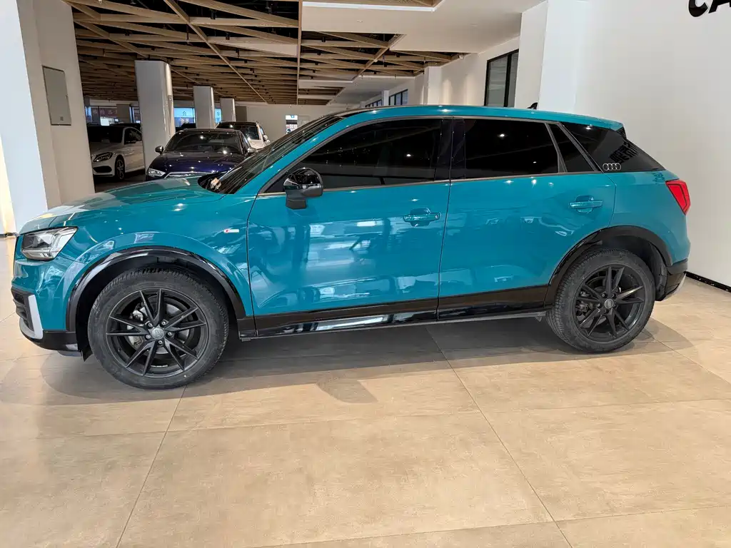 Audi Q2 L 35 TFSI Progressive Dynamic
