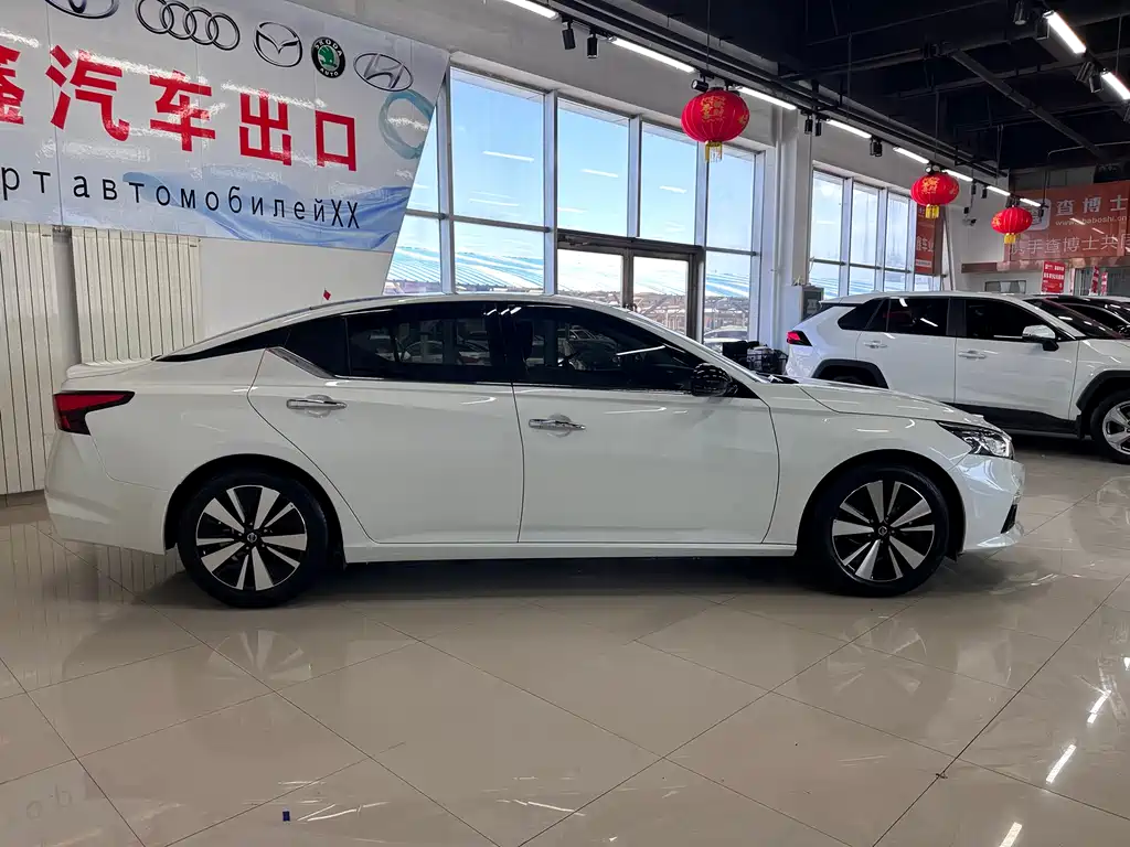 Teana 2.0 L XL Comfort