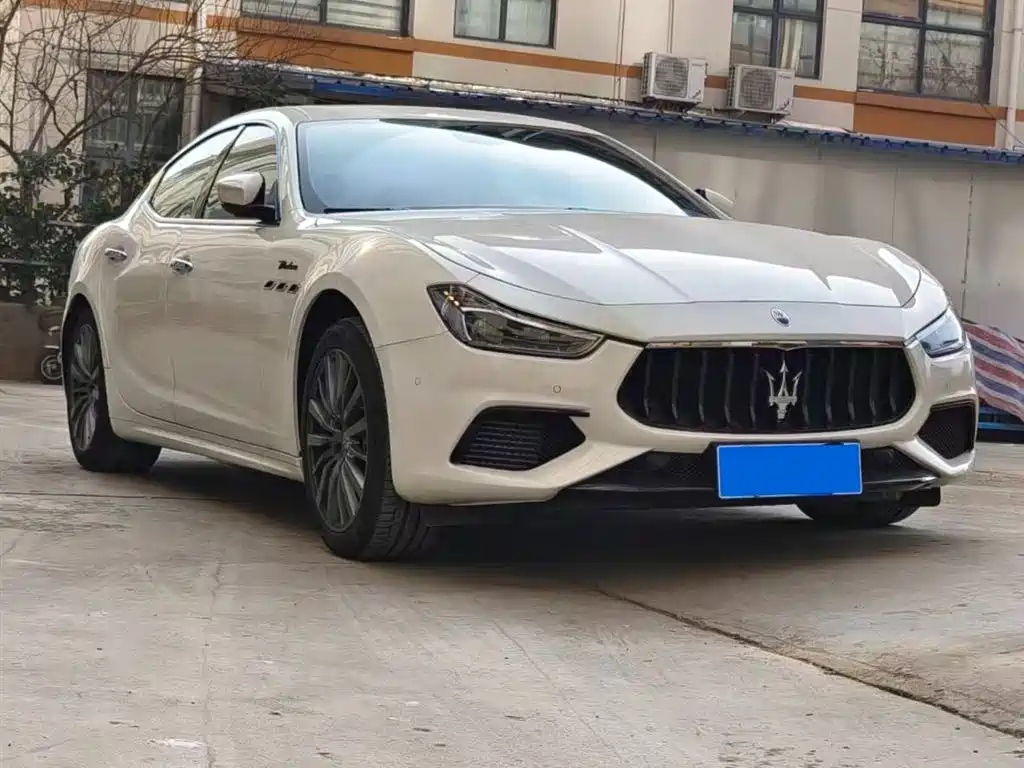 Ghibli Ghibli 2023款 3.0 T Modena