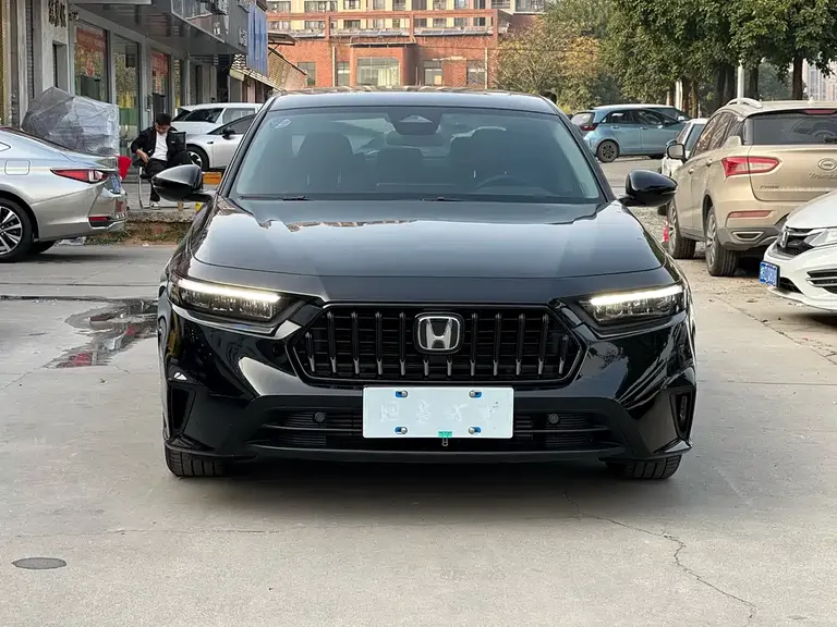 Honda Inspire 260 TURBO Refined