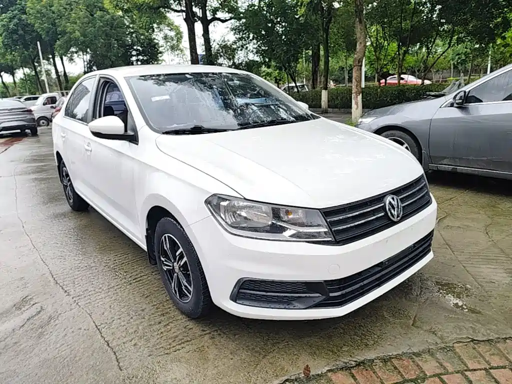 Santana 1.5 L Manual Style