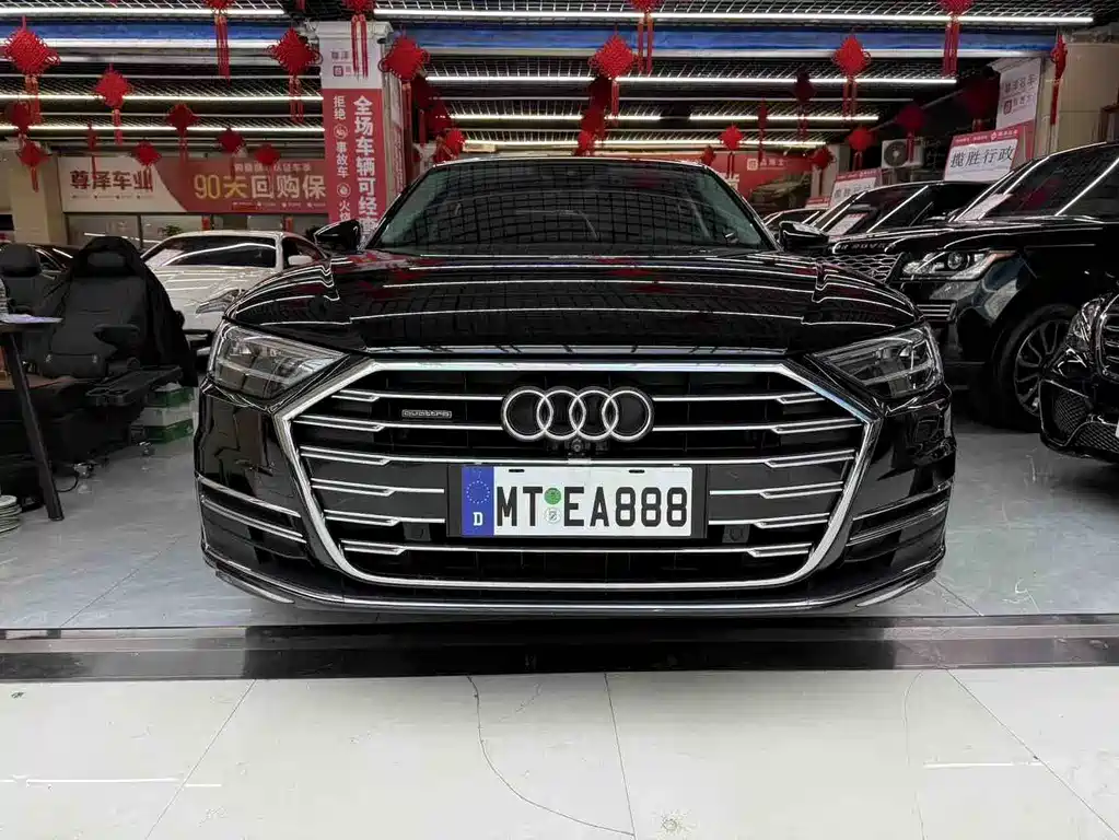 Audi A8 A8 L 55 TFSI quattro Launch Premium