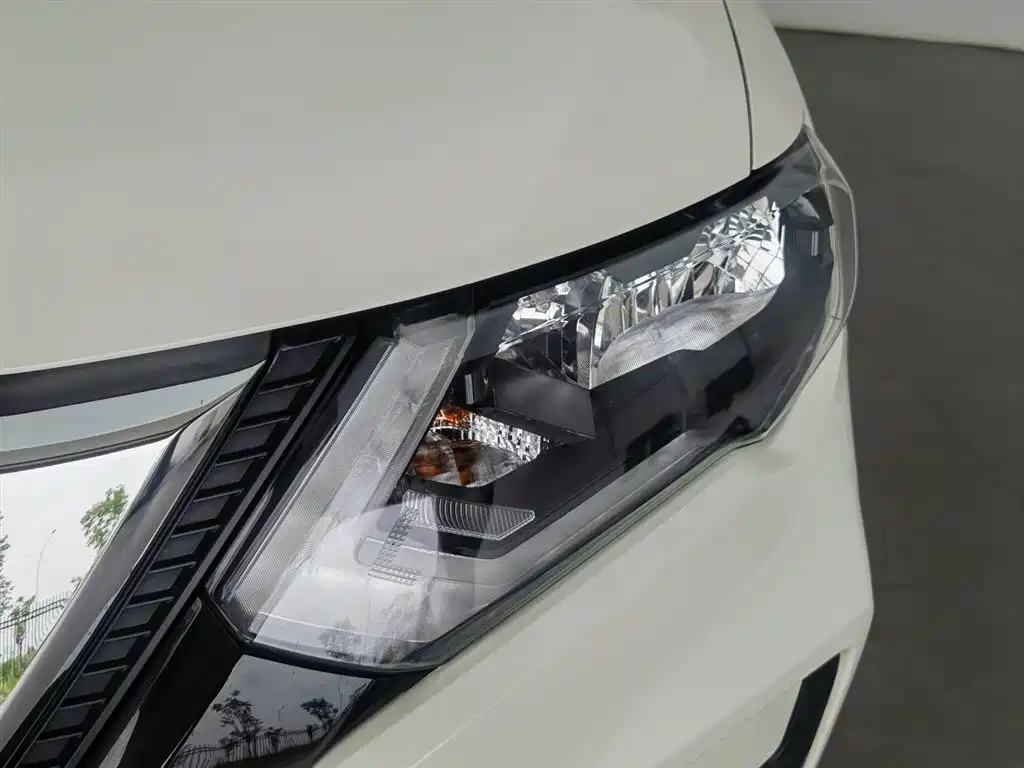 X-Trail 2.0 L CVT Comfort 2 WD