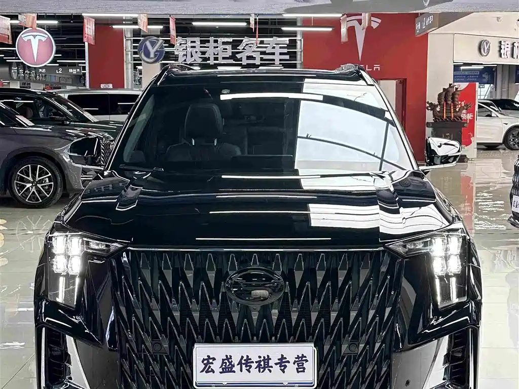 GAC Trumpchi GS8 Dual Engine Series 2.0 TM 2 WD Distinguished (7-seat)