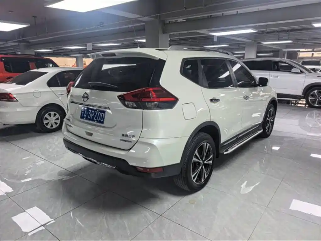 X-Trail 2.5 L CVT Connected Leading 4 WD