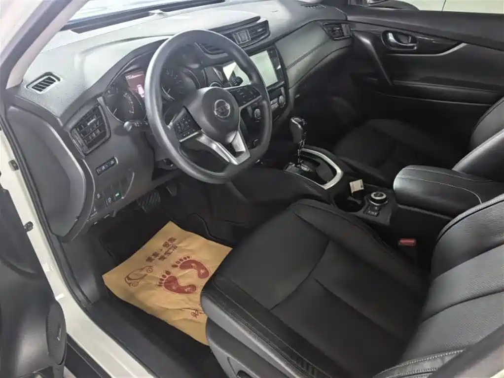 X-Trail 2.5 L CVT Connected Leading 4 WD
