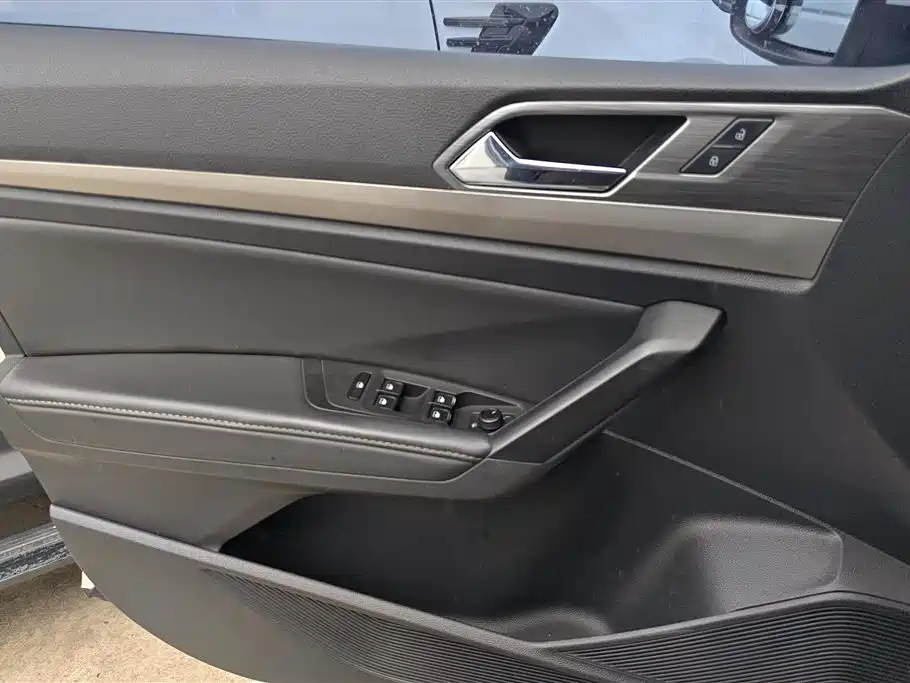 Lavida 1.5 L Auto Comfort