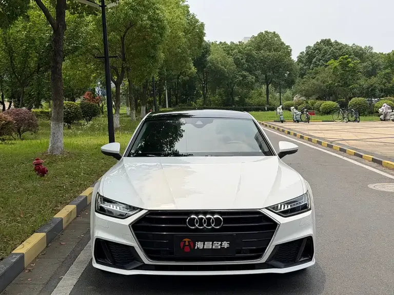 Audi A7 45 TFSI Select