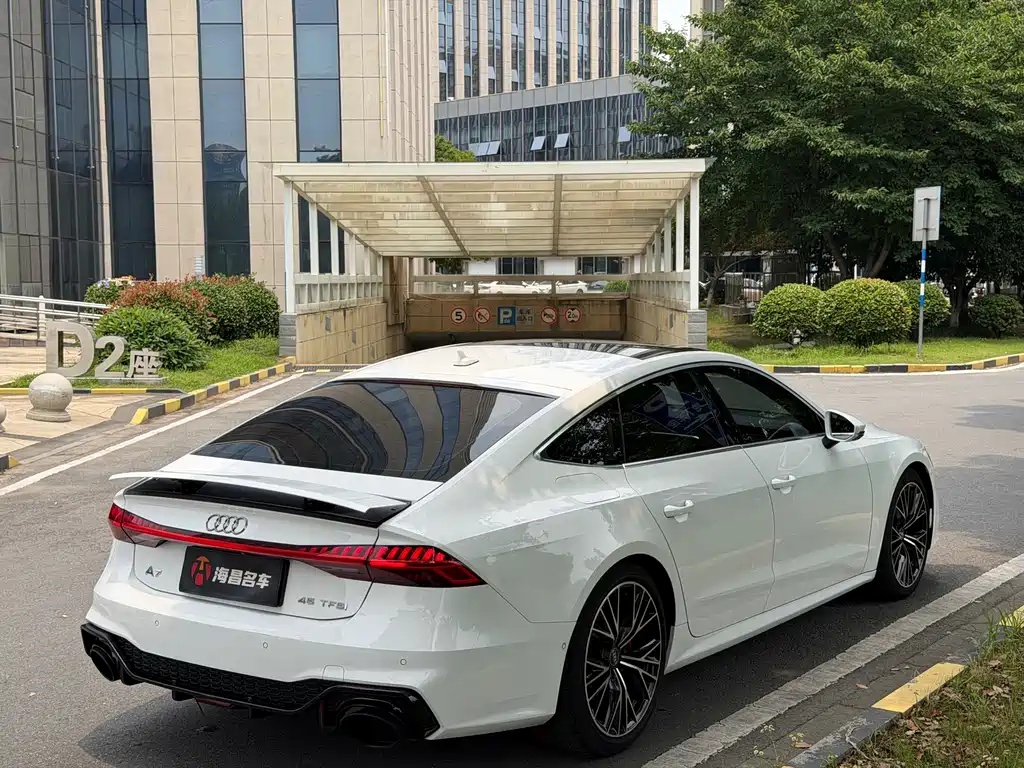 Audi A7 45 TFSI Select