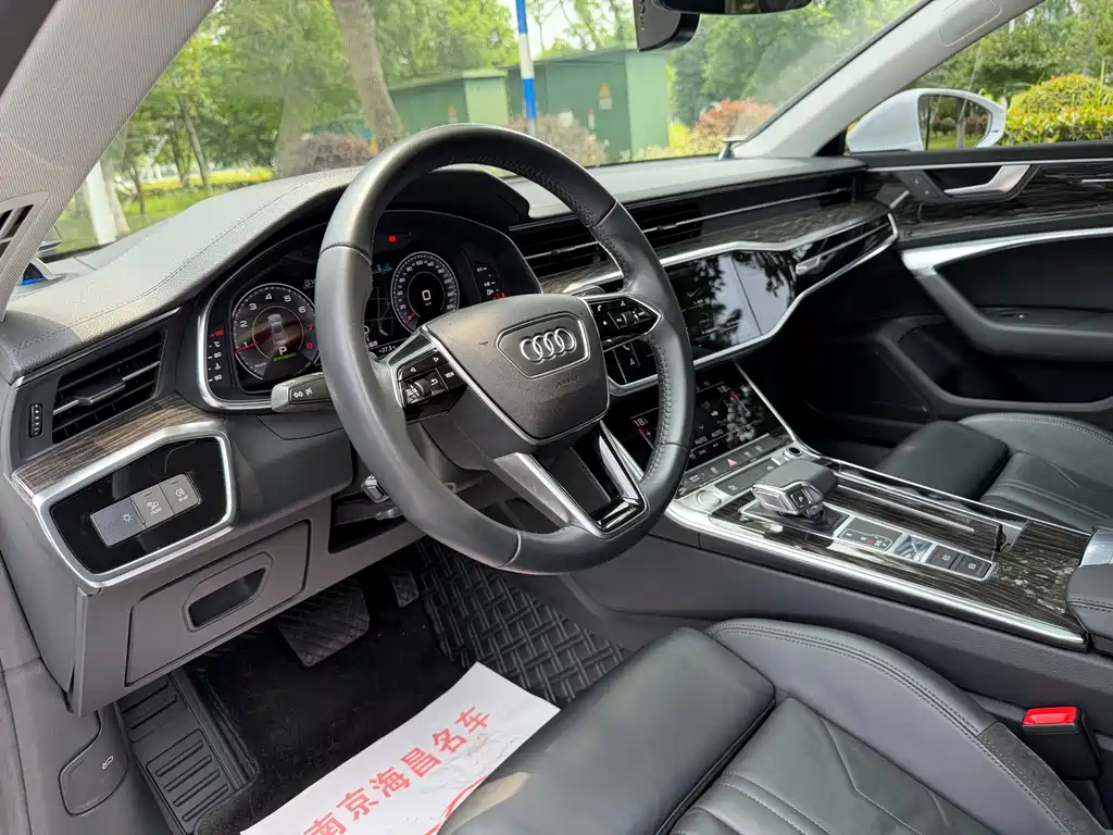 Audi A7 45 TFSI Select