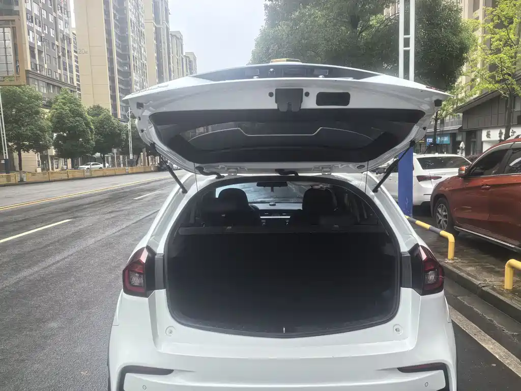 Vision X3 Upgraded 1.5 L CVT Elite
