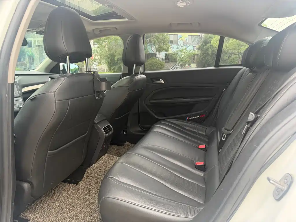 Peugeot 408 1.6 T Auto Luxury