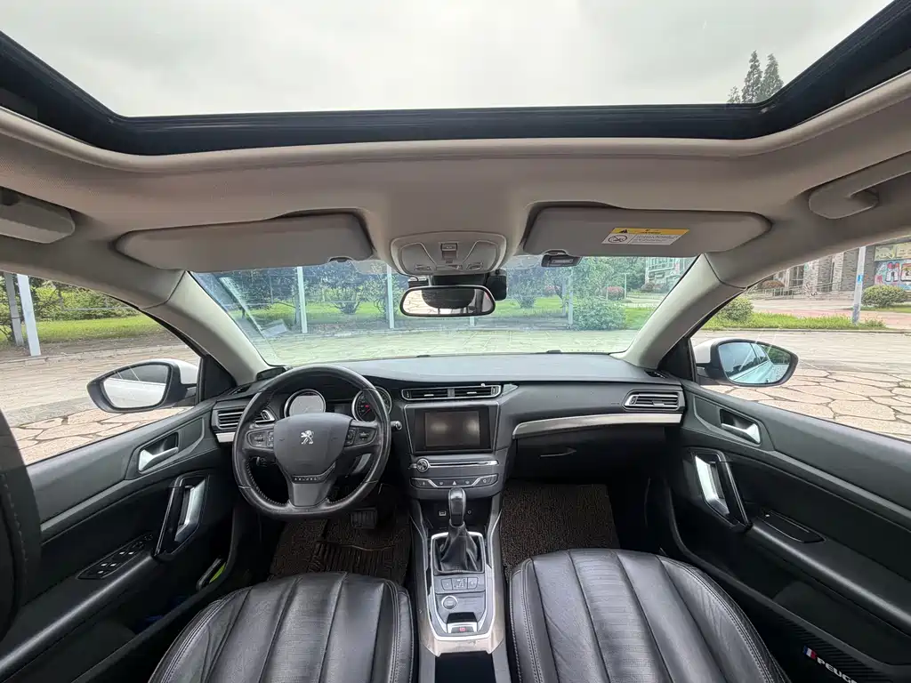 Peugeot 408 1.6 T Auto Luxury
