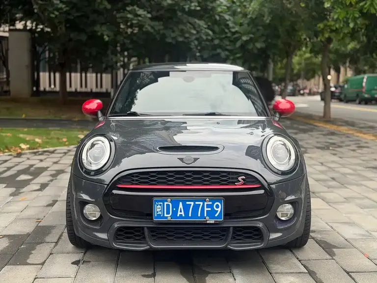MINI MINI 2017款 2.0 T COOPER S 赛车控
