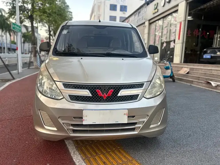 Wuling Rongguang V 五菱荣光V 2018款 1.5 L实用型