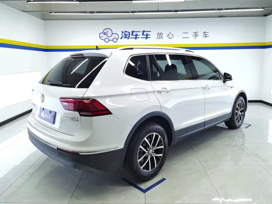 Tiguan L 330 TSI Auto 2 WD Luxury