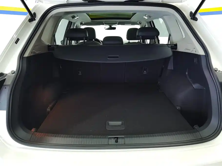 Tiguan L 330 TSI Auto 2 WD Luxury