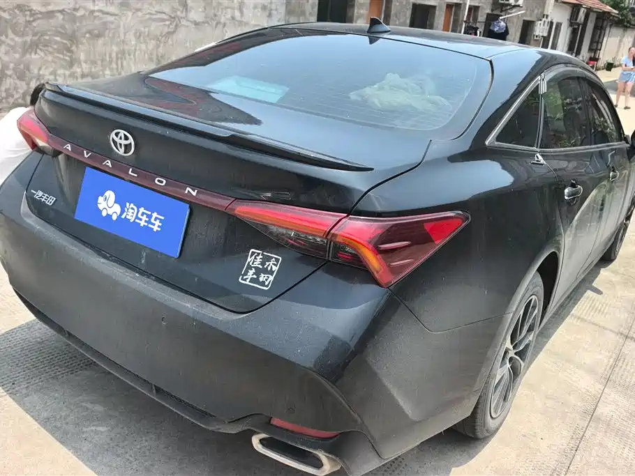 Avalon 2.5 L Luxury