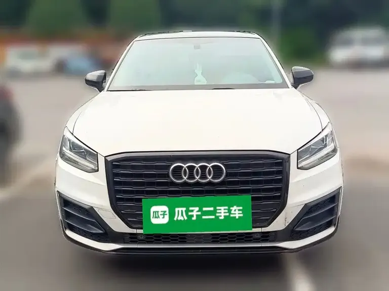 Audi Q2 L 35 TFSI Progressive Dynamic