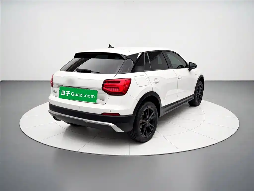 Audi Q2 L 35 TFSI Progressive Dynamic
