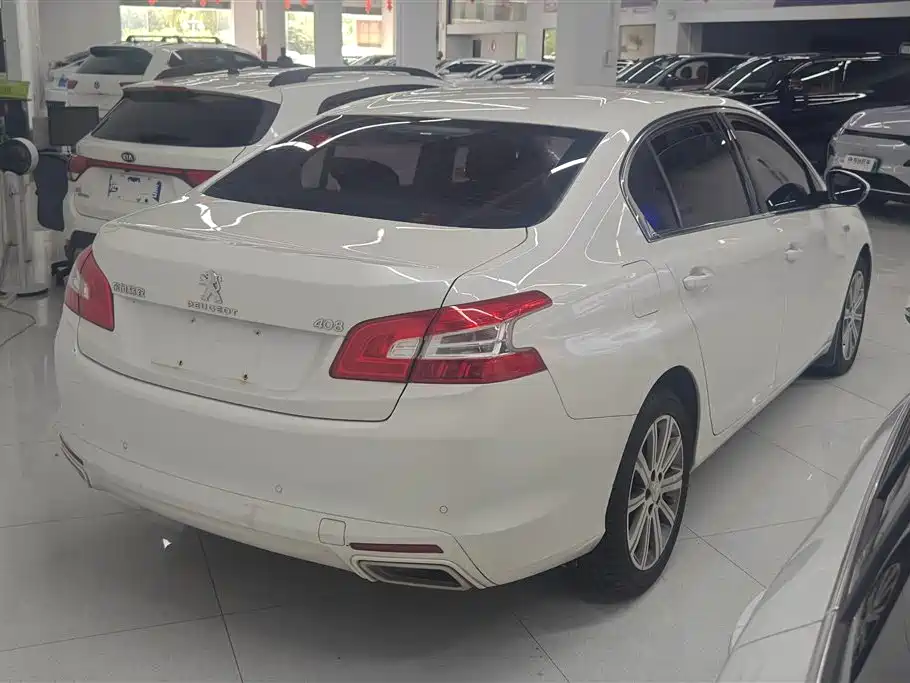 Peugeot 408 1.6 T Auto Luxury