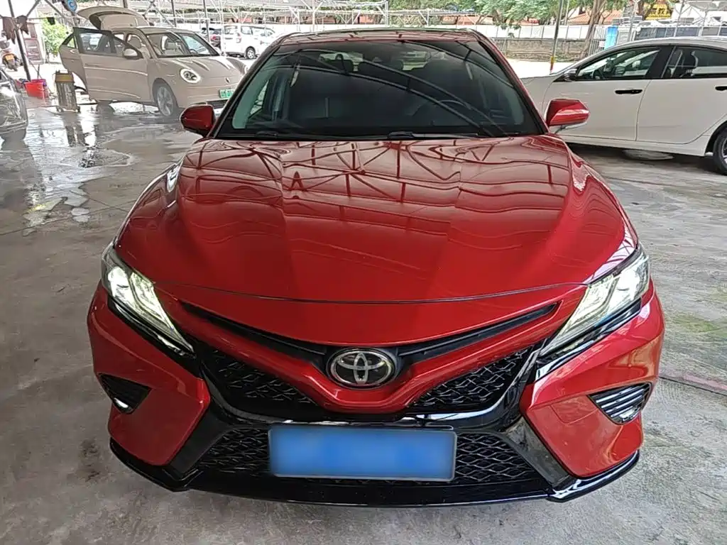 Camry 2.5 S Sharp Style