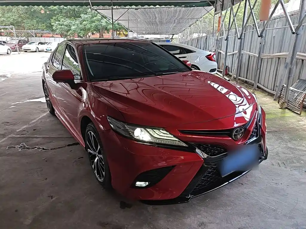 Camry 2.5 S Sharp Style