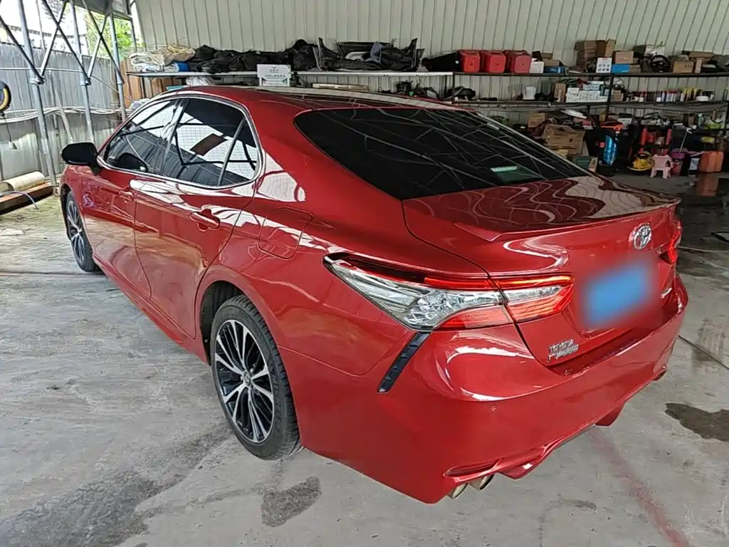 Camry 2.5 S Sharp Style